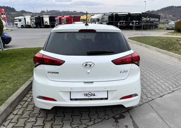 Hyundai i20 cena 37900 przebieg: 121000, rok produkcji 2017 z Kłecko małe 67